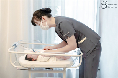 十月后月管家 您身邊的母嬰護(hù)理專家，無憂守護(hù)新生與健康